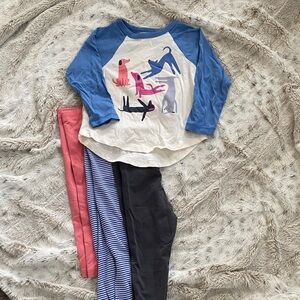 Tea Collection Lot — White Dog Print Top with Leggings Set